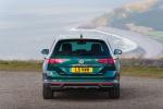 Volkswagen Passat Alltrack 2019 года (UK)